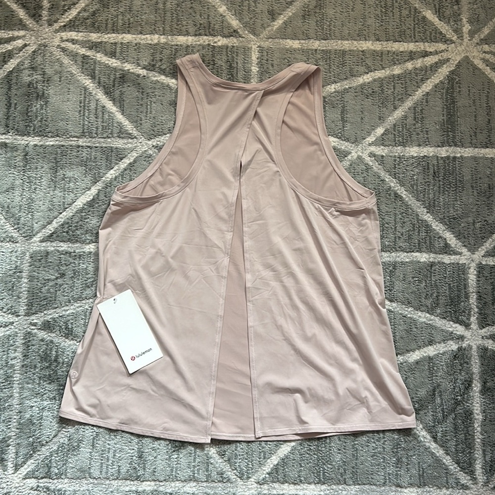 Brand New Lululemon Tank w/ open back sz 10